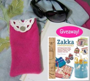 \"Zakka-Handmades-sweater-case1\"